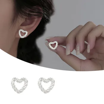 Winoneday, 1 пара милых полых сверкающих складок в форме сердца, серьги-гвоздики для женщин, индивидуальность, Корейские простые украшения