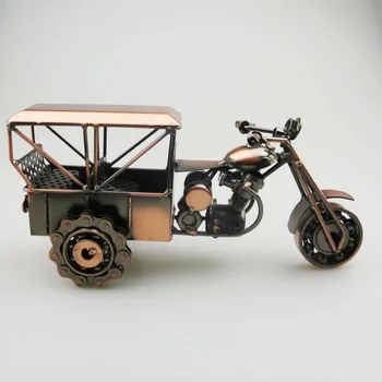 Горячие продажи сувениров ручной работы в туристических достопримечательностях, железная модель трехколесного мотоцикла с индивидуальным орнаментом